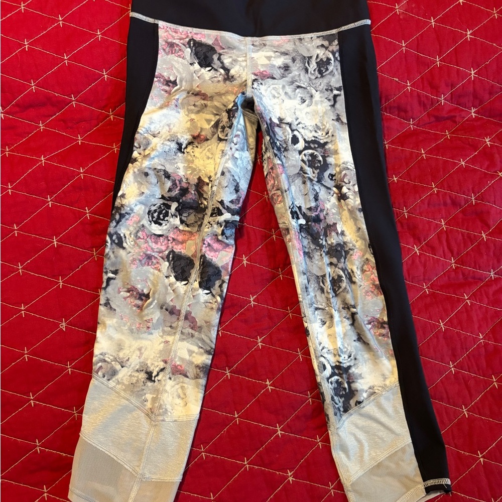 Floral Lululemon crop pants
